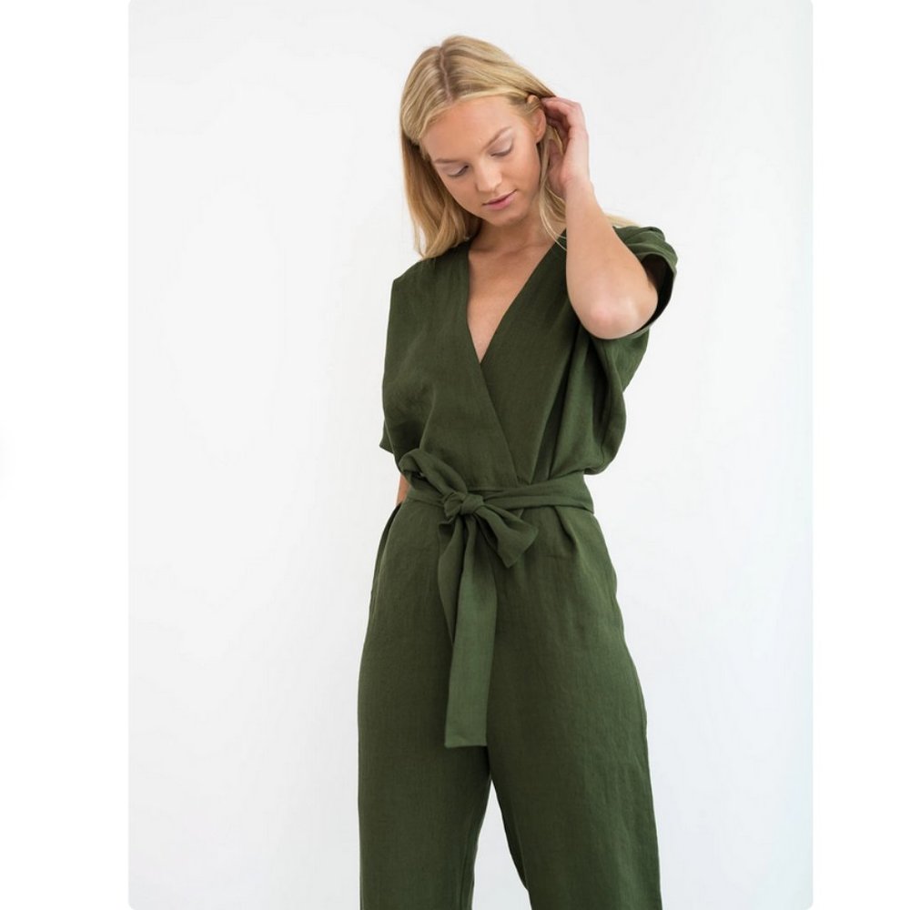 LOVEANDCONFUSE - Aurora Linen Jumpsuit in Forest Green - Picture 4 of 6